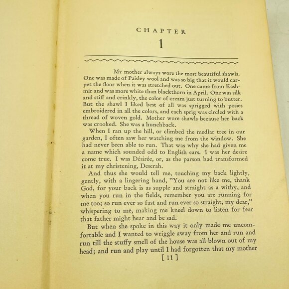 Inherit The Earth First Edition By Margaret Shaw Red Hardcover book - Picture 6 of 9